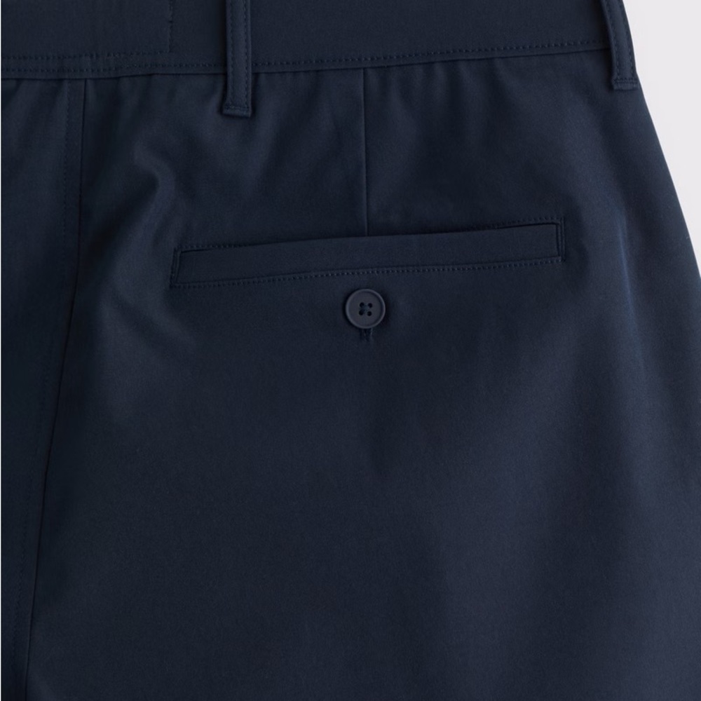 A&F Go-To Athletic Fit Pant in Deep Navy - Picture 3 of 7
